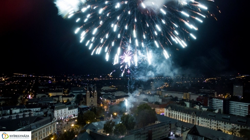 Tűzijáték madártávlatból - Fotók Kohut Árpád