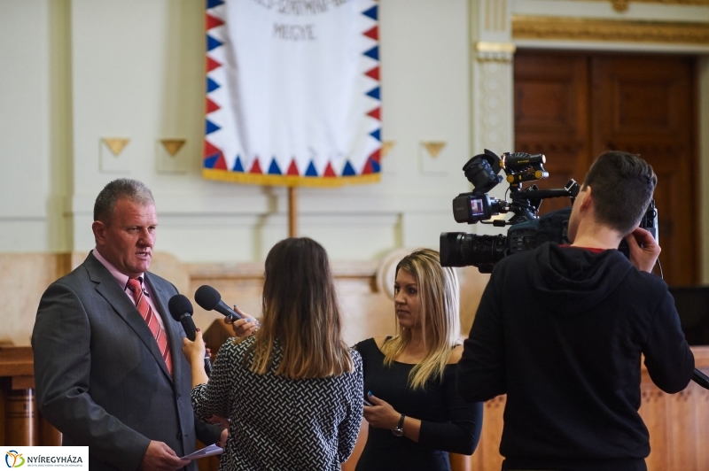 TOP sajtótájékoztató - fotó Szarka Lajos