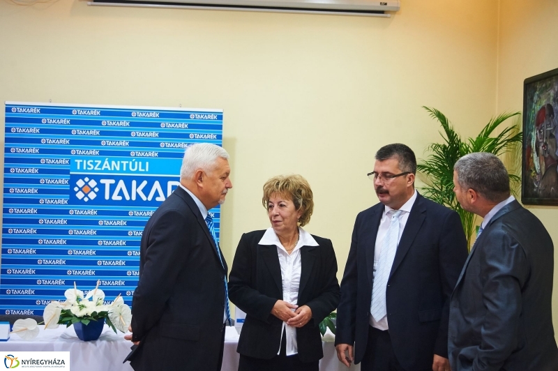 Egyesülési szerződés - fotó Szarka Lajos