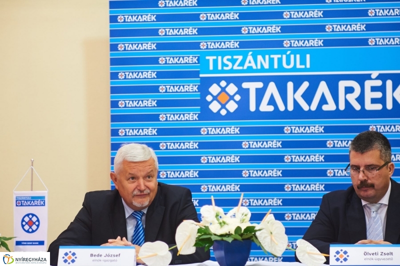 Egyesülési szerződés - fotó Szarka Lajos