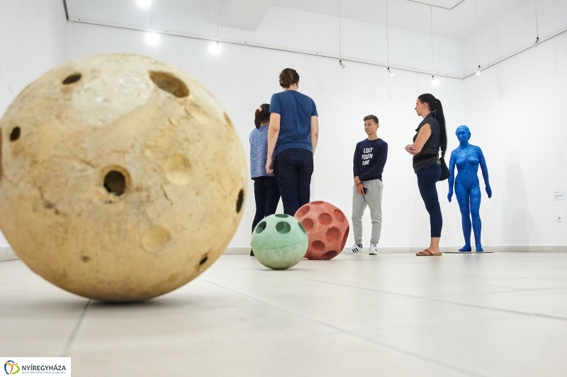 Ösztöndíjasok kiállítása - fotó Szarka Lajos