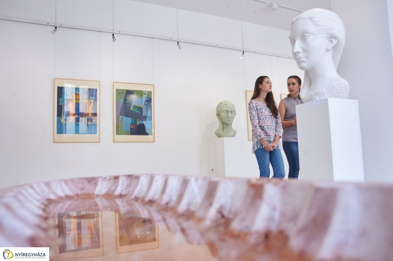 Ösztöndíjasok kiállítása - fotó Szarka Lajos