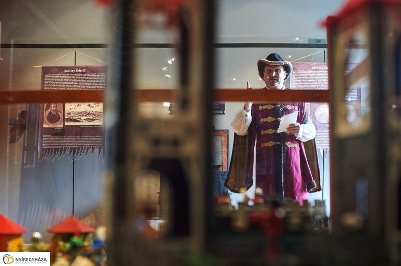 Tárlatvezetés-fejedelmi kincsek - fotó Szarka Lajos