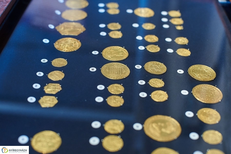 Tárlatvezetés-fejedelmi kincsek - fotó Szarka Lajos