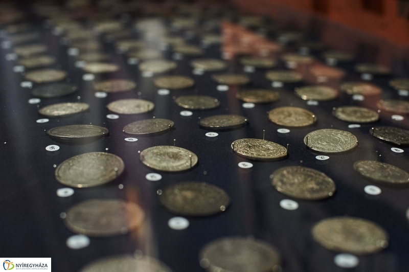 Tárlatvezetés-fejedelmi kincsek - fotó Szarka Lajos