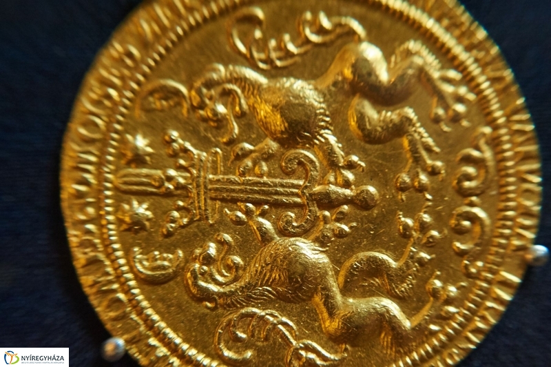 Tárlatvezetés-fejedelmi kincsek - fotó Szarka Lajos