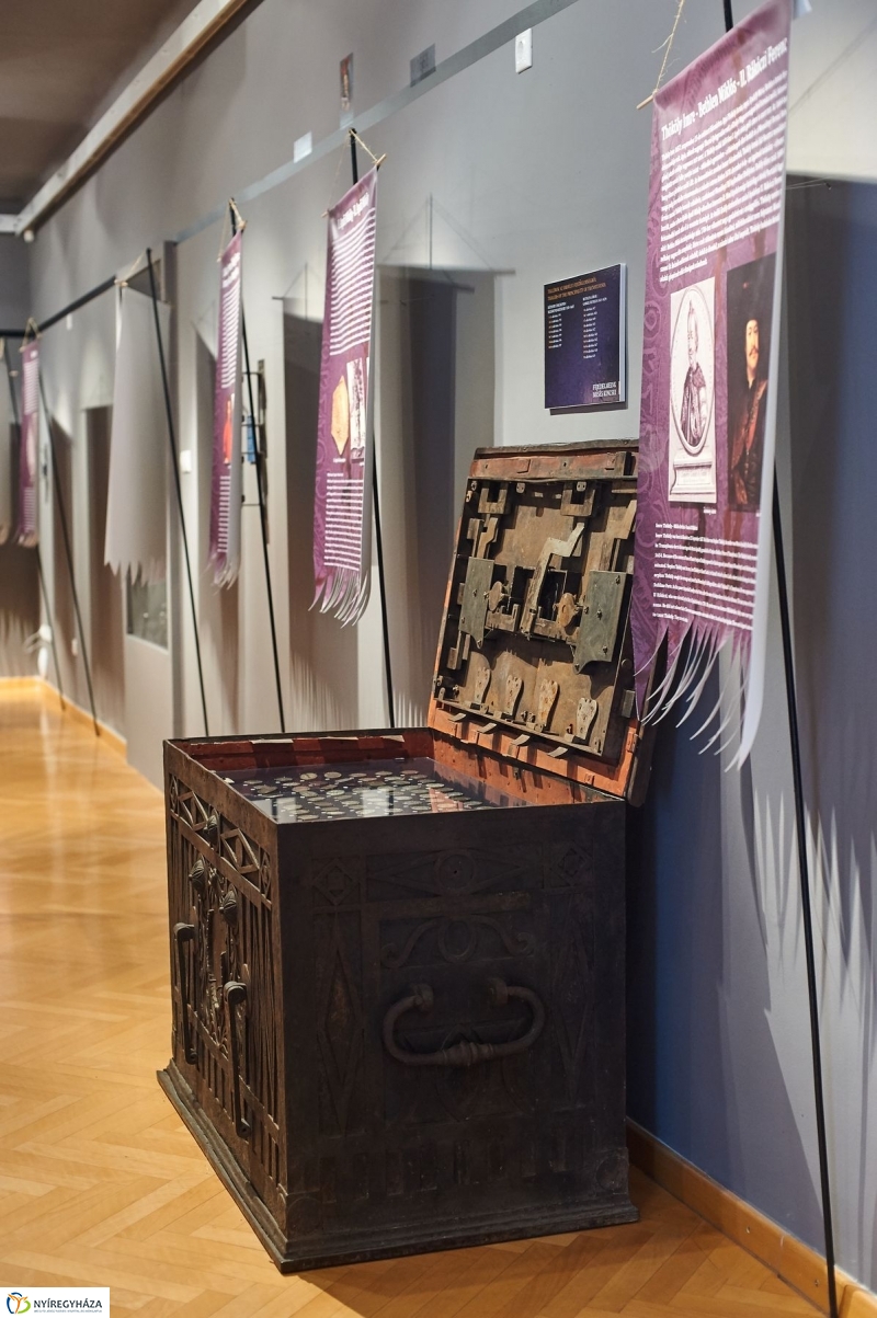 Tárlatvezetés-fejedelmi kincsek - fotó Szarka Lajos