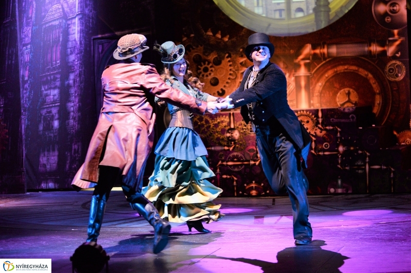 Sherlock Holmes-az évad első bemutatója