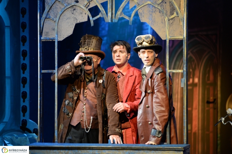 Sherlock Holmes-az évad első bemutatója