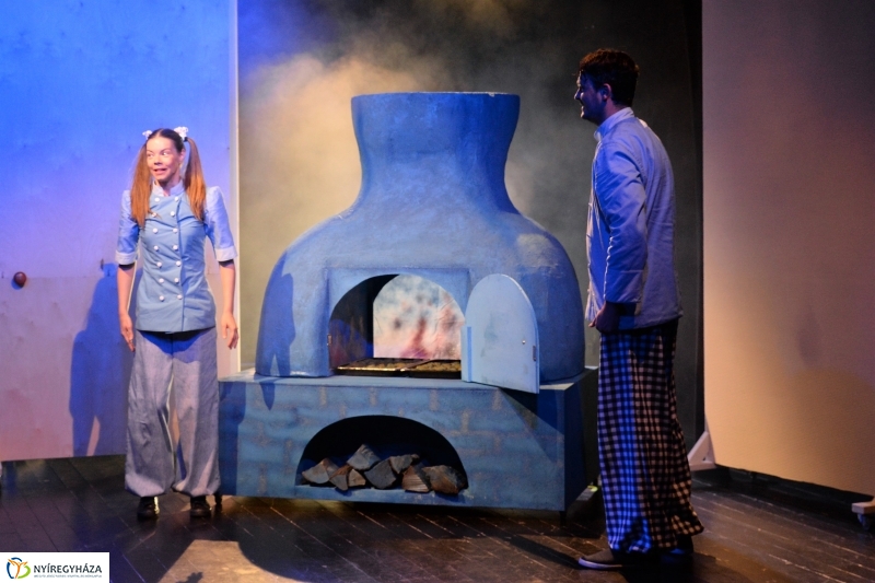 A kék pék-bemutató a MŰvész stúdióban