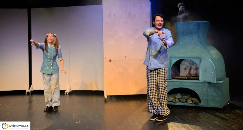 A kék pék-bemutató a MŰvész stúdióban