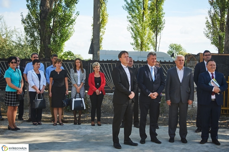 Pangea Ökocentrum alapkőletétele - fotó Szarka Lajos