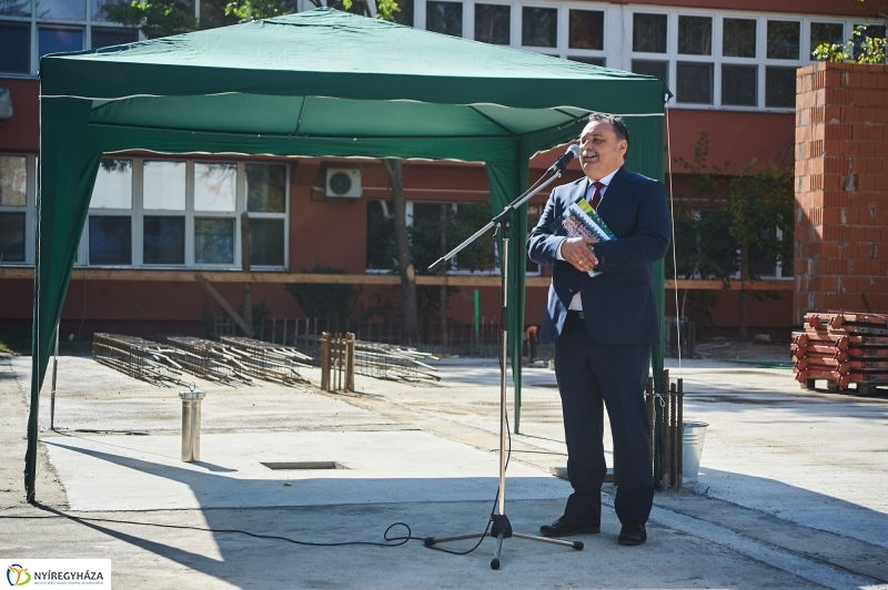 Pangea Ökocentrum alapkőletétele - fotó Szarka Lajos