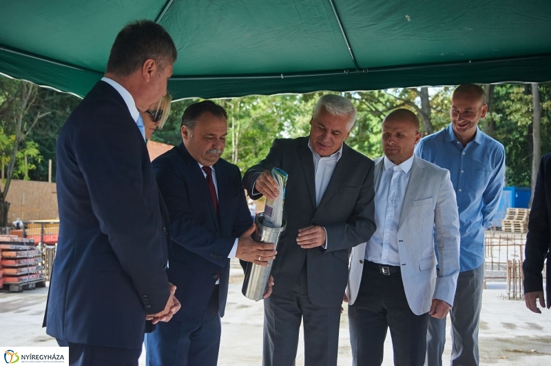 Pangea Ökocentrum alapkőletétele - fotó Szarka Lajos
