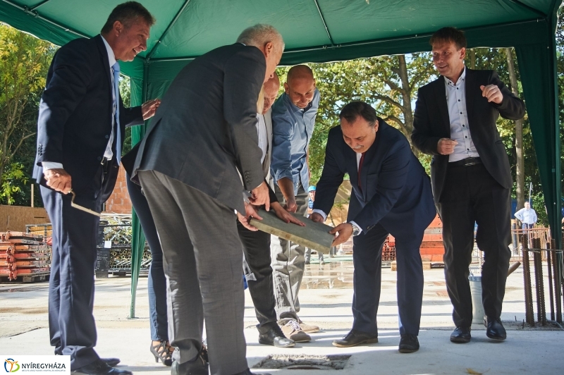 Pangea Ökocentrum alapkőletétele - fotó Szarka Lajos