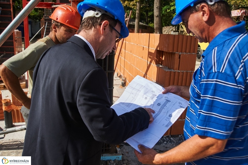 Pangea Ökocentrum alapkőletétele - fotó Szarka Lajos