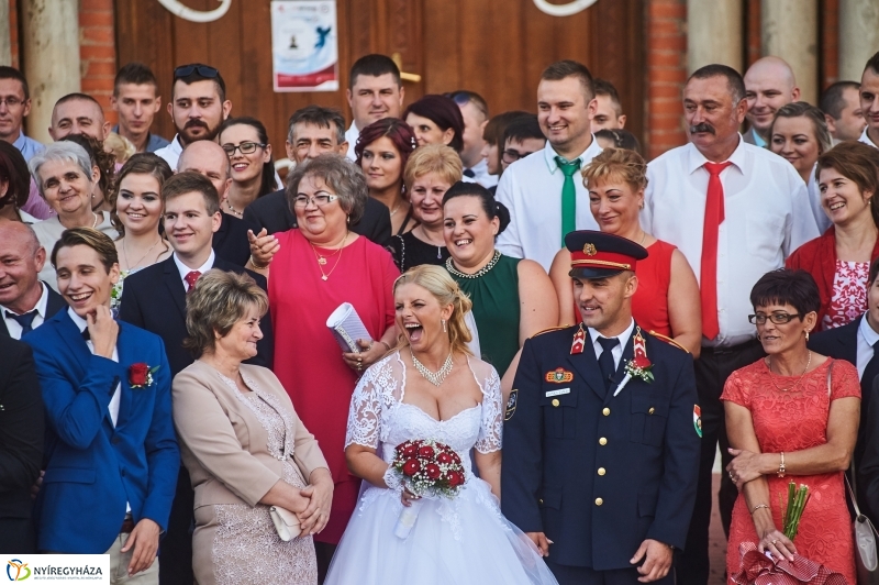 Esküvő tűzoltó módra - fotó Szarka Lajos