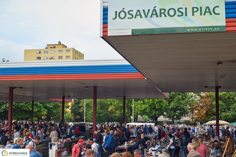 Régiségpiac - fotó Szarka Lajos