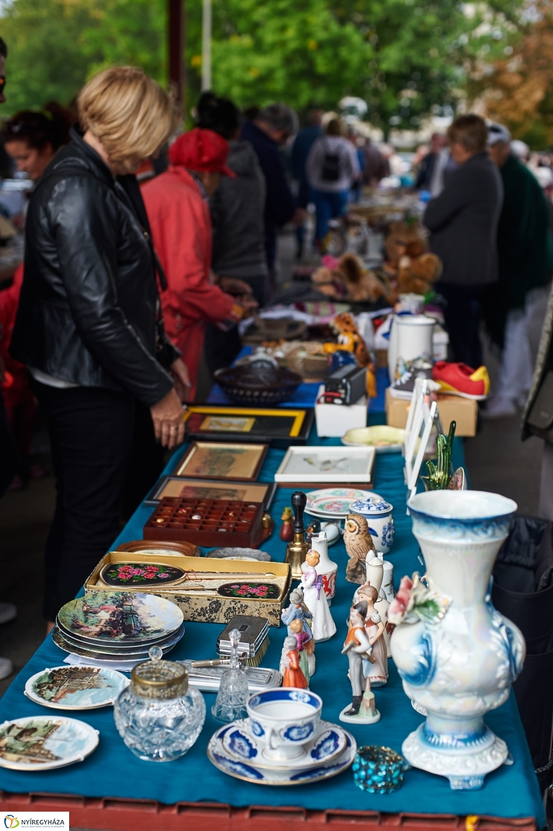 Régiségpiac - fotó Szarka Lajos