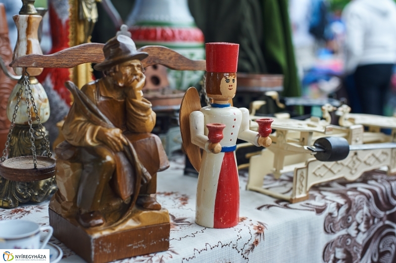 Régiségpiac - fotó Szarka Lajos