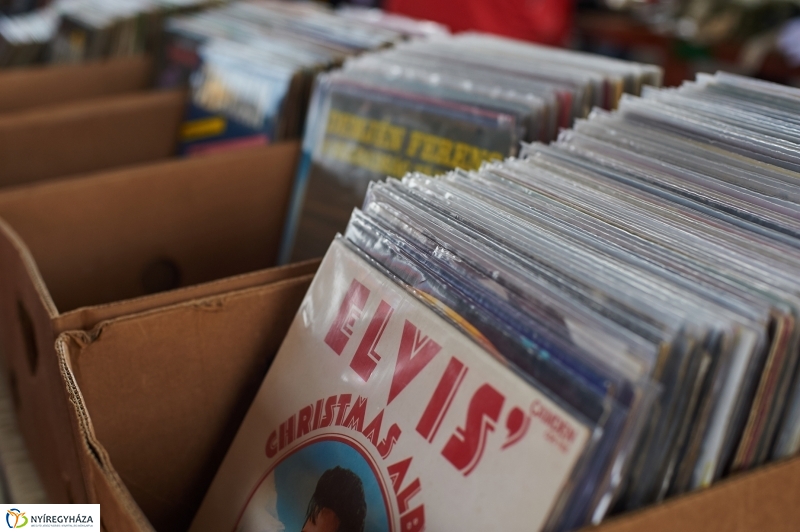 Régiségpiac - fotó Szarka Lajos