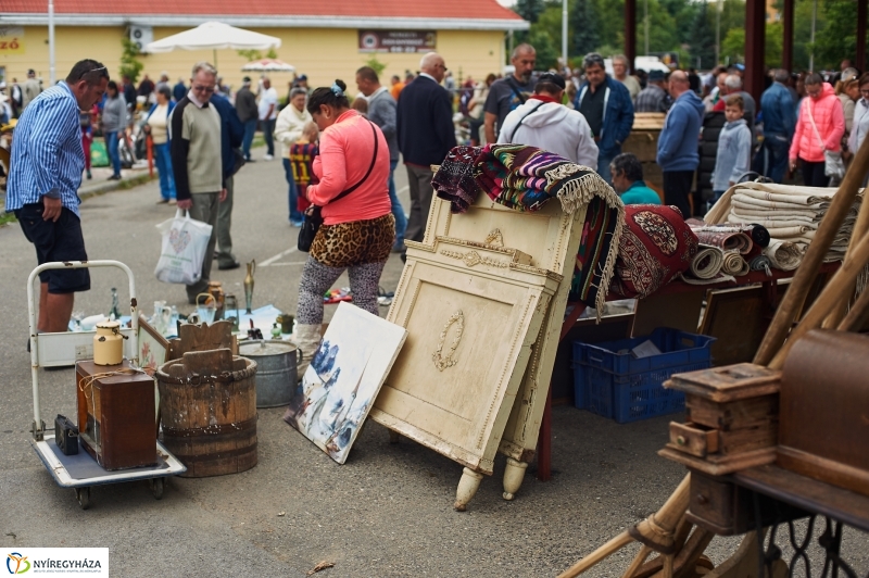 Régiségpiac - fotó Szarka Lajos