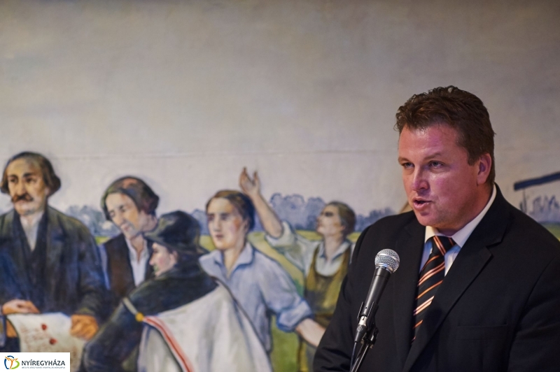 Z. Szalay Pál festménye - fotó Szarka Lajos