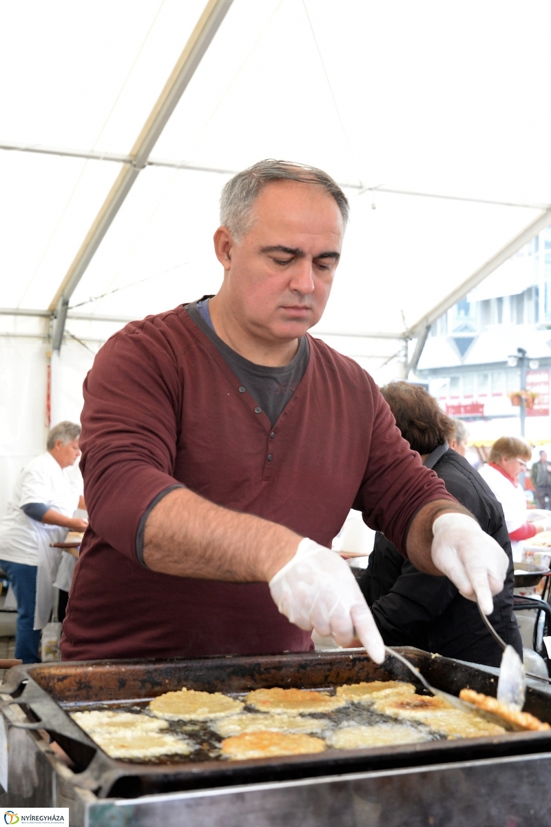 Az eső nem zavarta a Tirpák Fesztiválra kilátogatókat-fotó Trifonov Éva