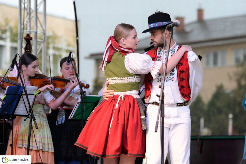 Rozmarija együttes fellépése a Tirpák Fesztiválon-fotó Trifonov Éva