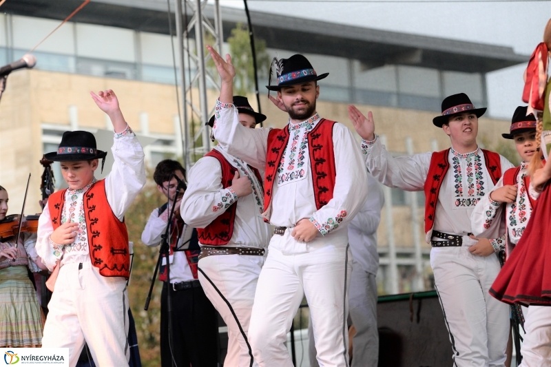 Rozmarija együttes fellépése a Tirpák Fesztiválon-fotó Trifonov Éva