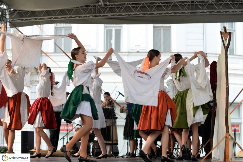 Rozmarija együttes fellépése a Tirpák Fesztiválon-fotó Trifonov Éva