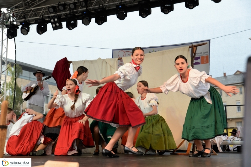 Rozmarija együttes fellépése a Tirpák Fesztiválon-fotó Trifonov Éva