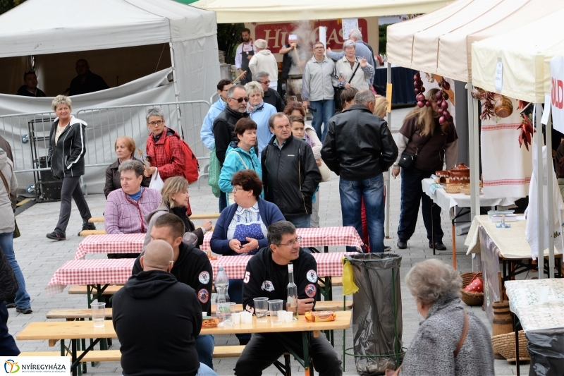 Szilváslepény kóstoló a Tirpák Fesztiválon- fotó Trifonov Éva