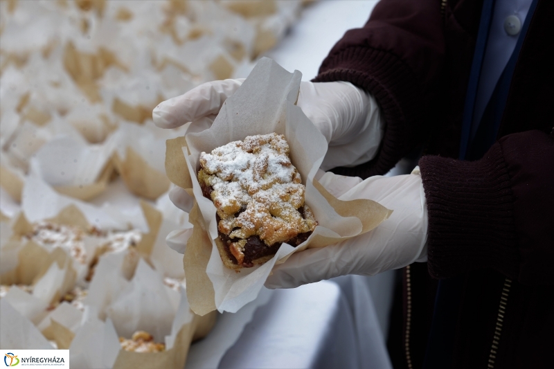Szilváslepény kóstoló a Tirpák Fesztiválon- fotó Trifonov Éva