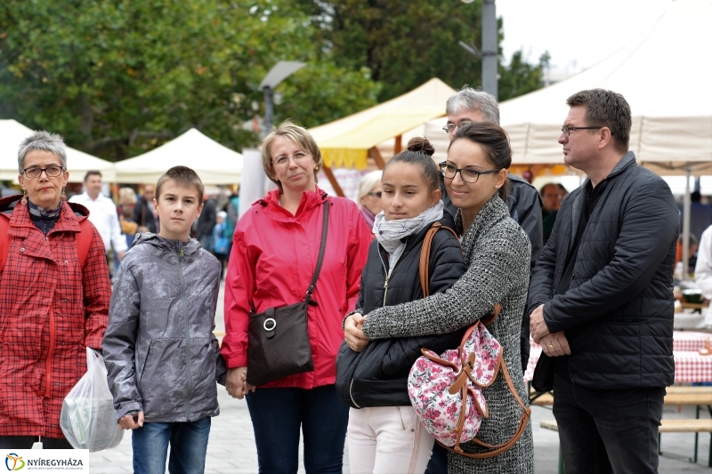 Szilváslepény kóstoló a Tirpák Fesztiválon- fotó Trifonov Éva