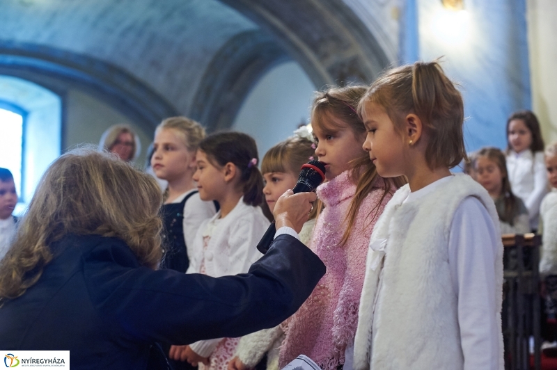 Kis ovisok megáldása - fotó Szarka Lajos