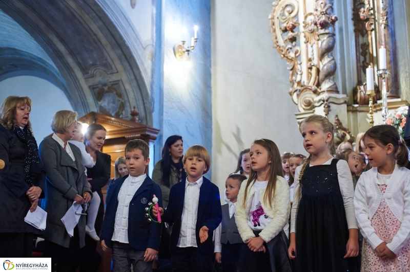 Kis ovisok megáldása - fotó Szarka Lajos