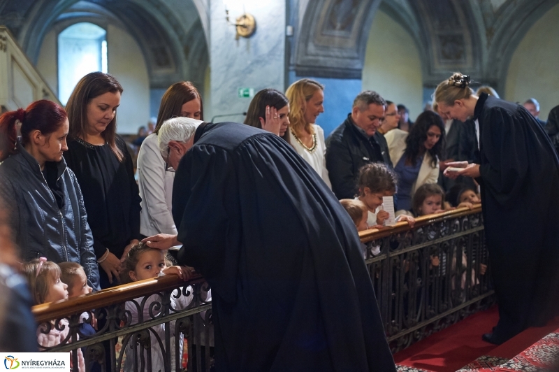 Kis ovisok megáldása - fotó Szarka Lajos