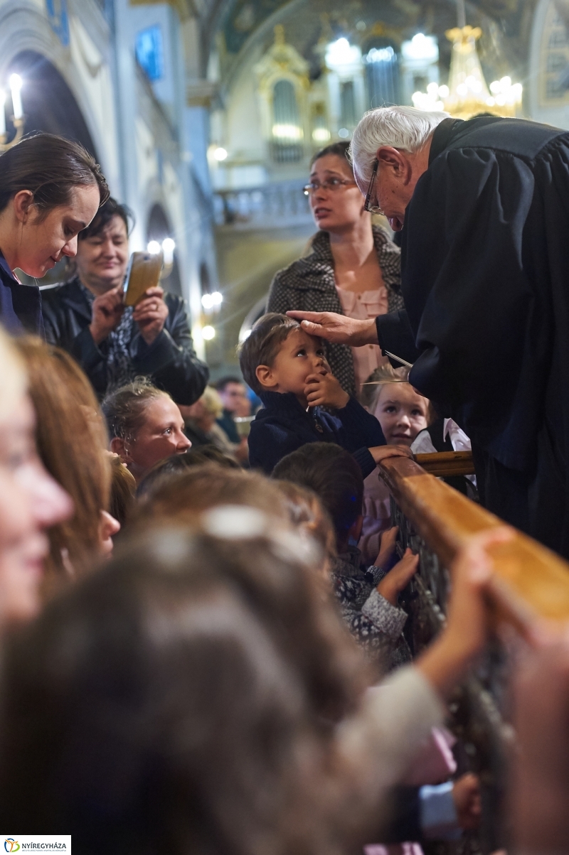 Kis ovisok megáldása - fotó Szarka Lajos