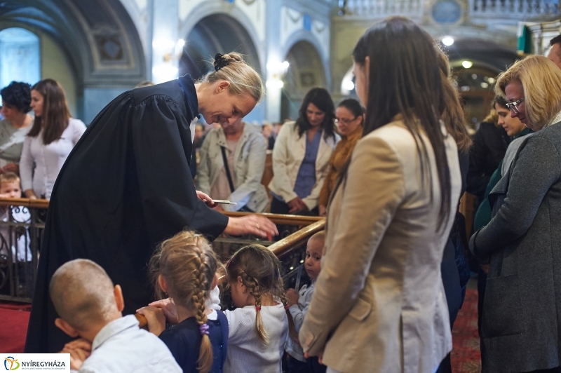 Kis ovisok megáldása - fotó Szarka Lajos