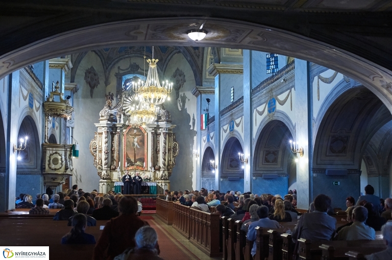 Kis ovisok megáldása - fotó Szarka Lajos