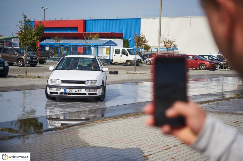 Közlekedj biztonságosan - fotó Szarka Lajos