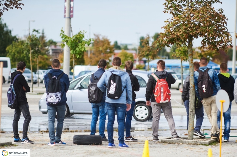Közlekedj biztonságosan - fotó Szarka Lajos