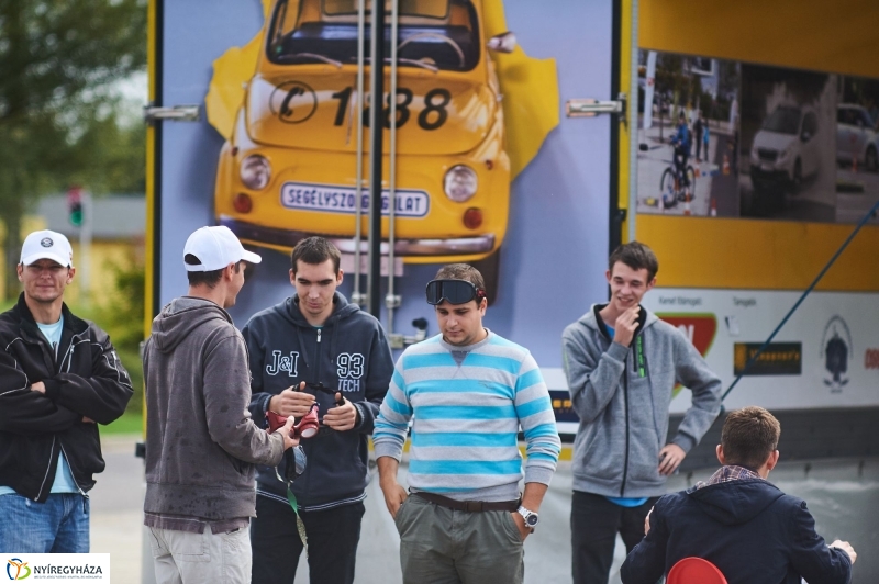 Közlekedj biztonságosan - fotó Szarka Lajos