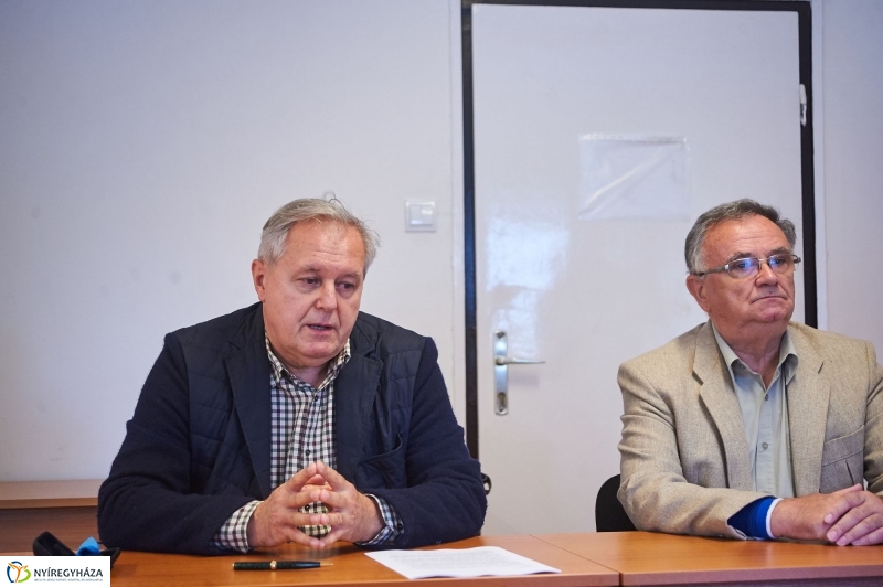 Periferián sajtótájékoztató - fotó Szarka Lajos