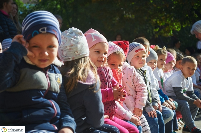 Megnyílt a Tündérkert - fotó Szarka Lajos