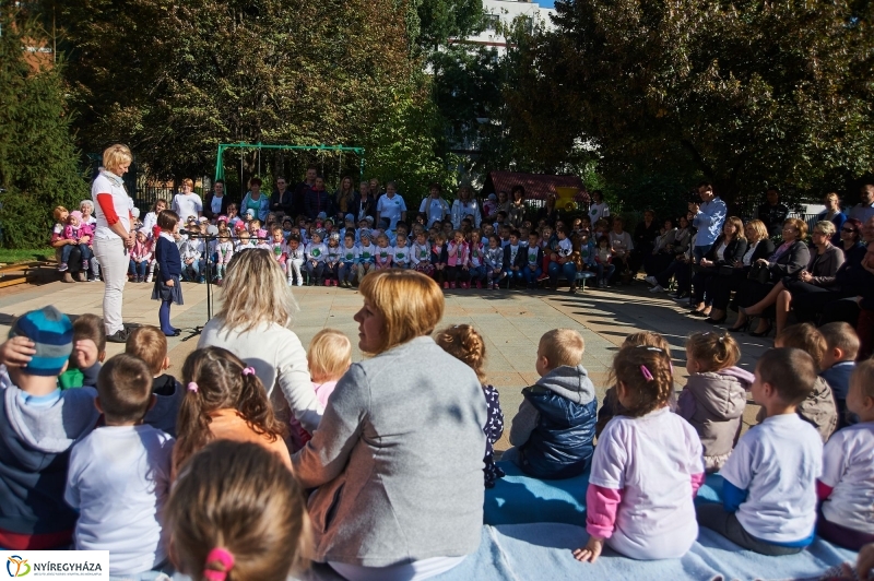 Megnyílt a Tündérkert - fotó Szarka Lajos