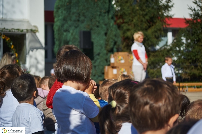 Megnyílt a Tündérkert - fotó Szarka Lajos