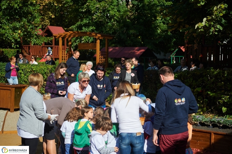 Megnyílt a Tündérkert - fotó Szarka Lajos