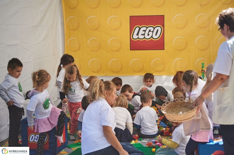 Megnyílt a Tündérkert - fotó Szarka Lajos